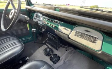 Toyota-Land-cruiser-fj-1976-Green-Black-4