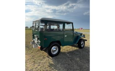 Toyota-Land-cruiser-fj-1976-Green-Black-6