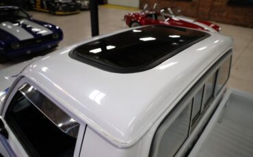 Toyota-Pickup-1982-White-Blue-22