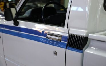 Toyota-Pickup-1982-White-Blue-24