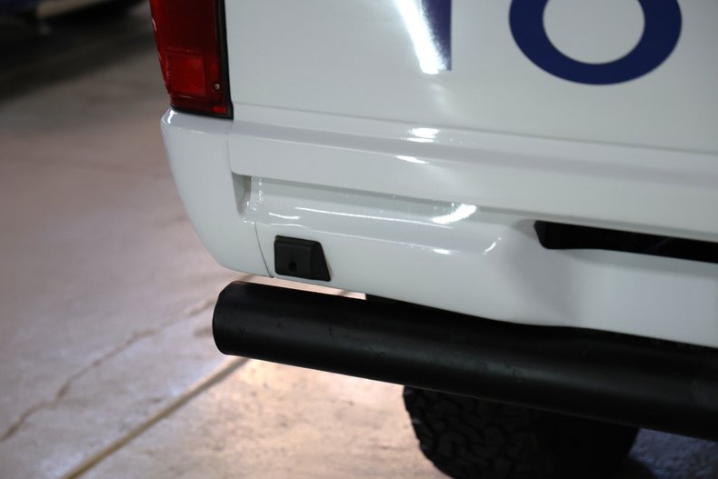 Toyota-Pickup-1982-White-Blue-37