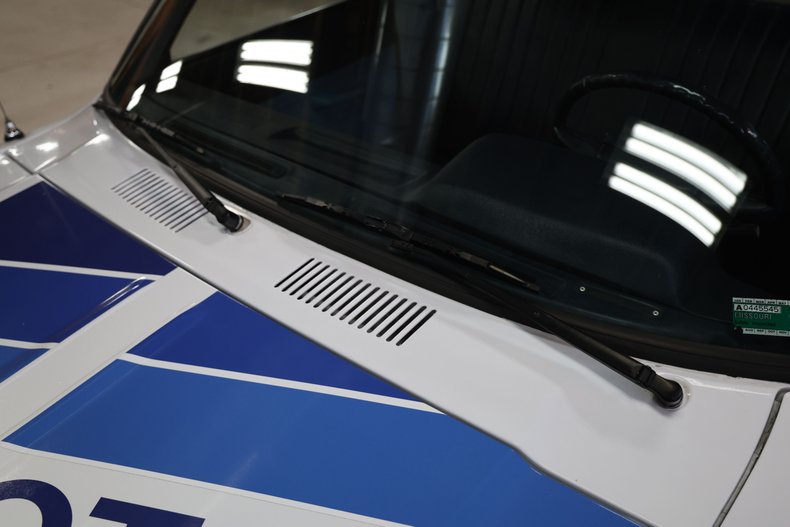 Toyota-Pickup-1982-White-Blue-4