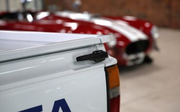 Toyota-Pickup-1982-White-Blue-41