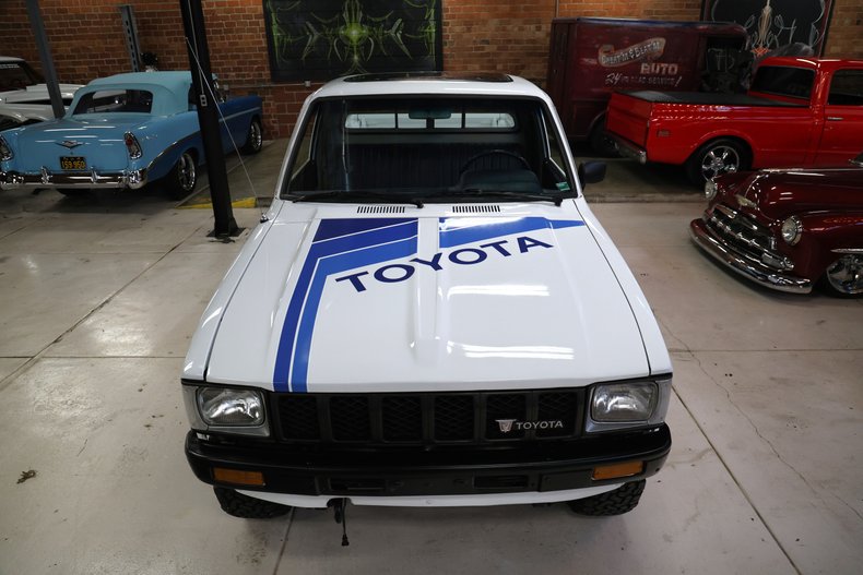 Toyota-Pickup-1982-White-Blue-44