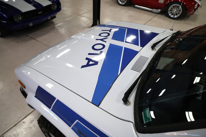 Toyota-Pickup-1982-White-Blue-47