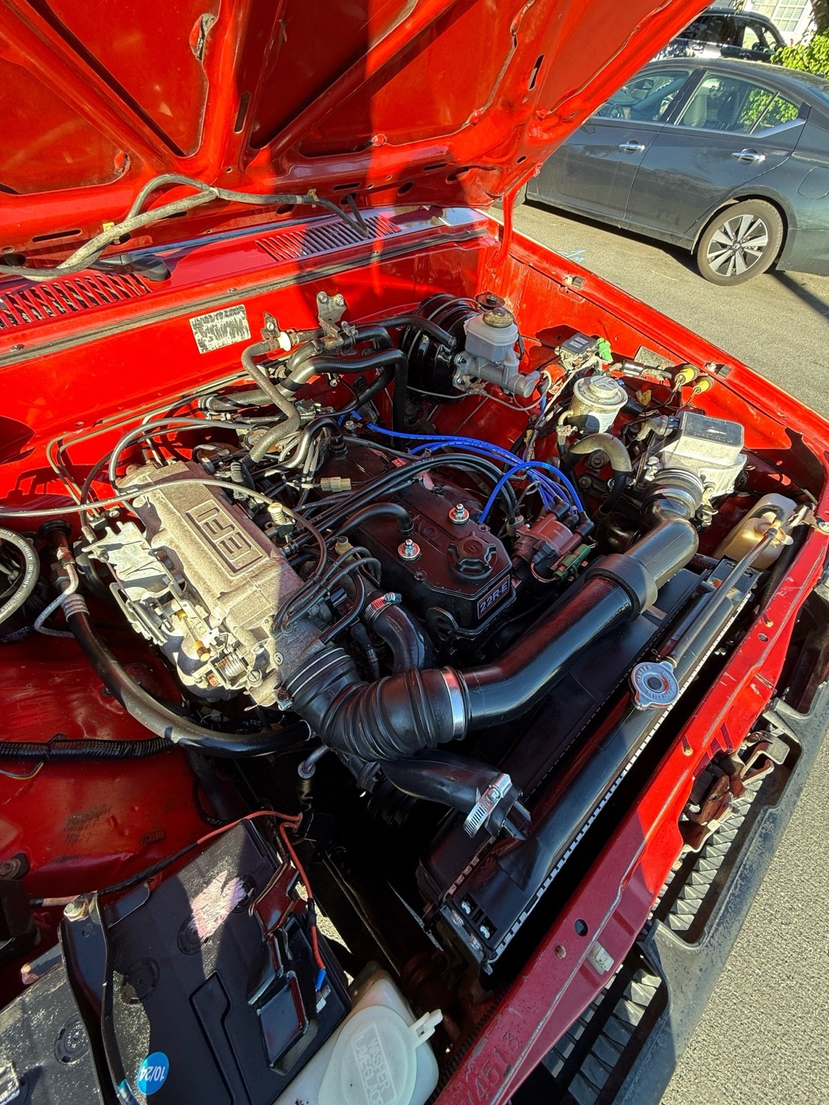 Toyota-Pickup-1985-12