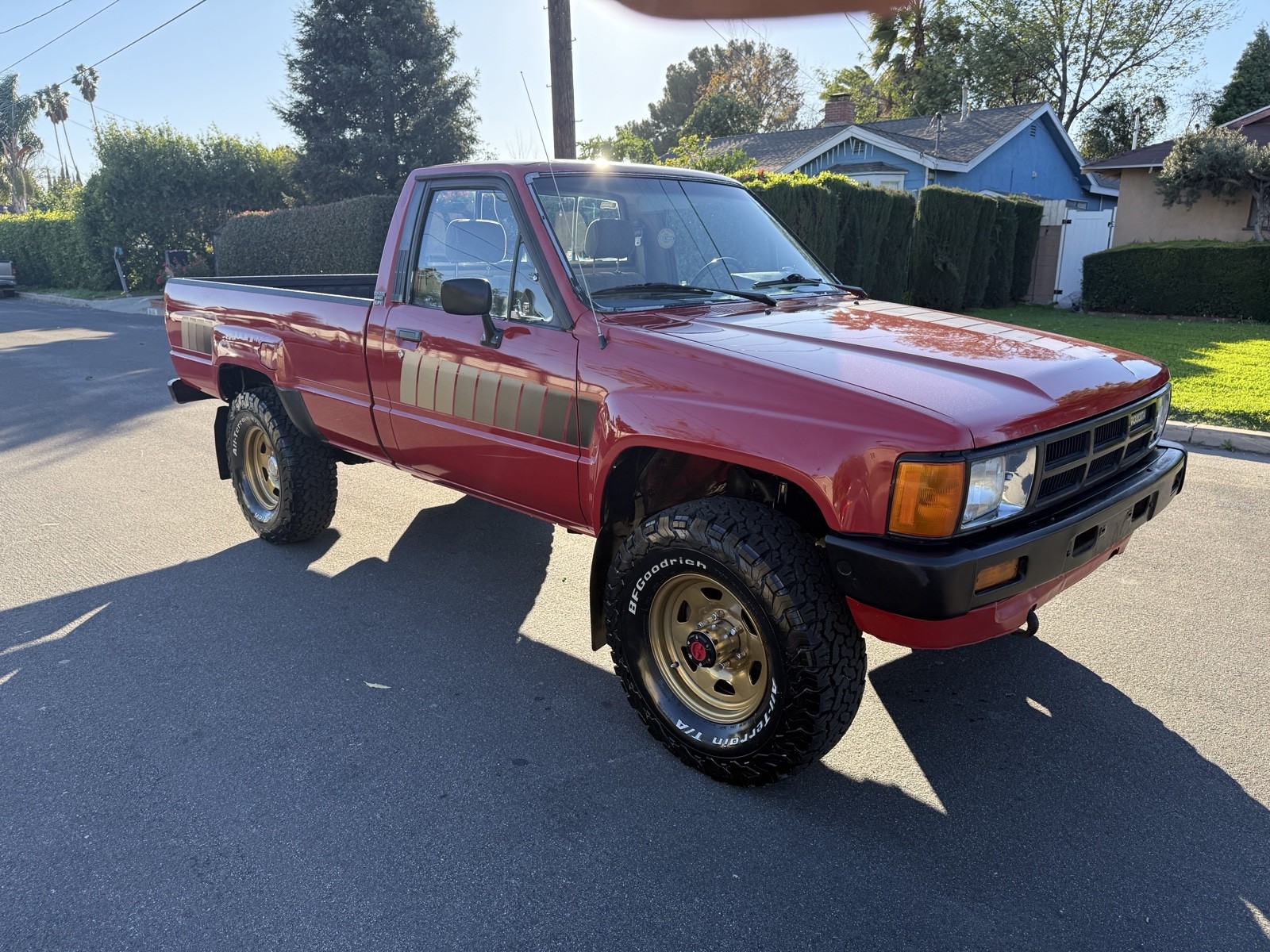 Toyota-Pickup-1985-5