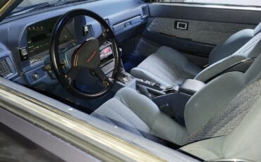 Toyota-Supra-1985-Hatchback-6