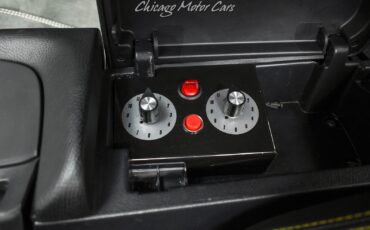 Toyota-Supra-1993-Hatchback-14