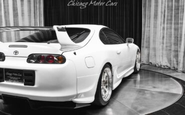 Toyota-Supra-1993-Hatchback-30