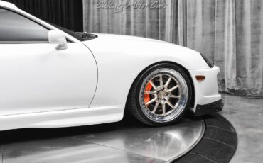 Toyota-Supra-1993-Hatchback-33