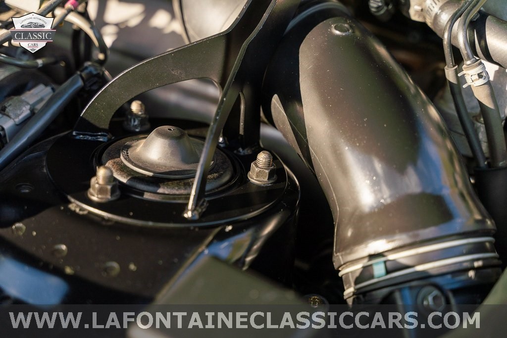 Toyota-Supra-1994-Hatchback-30