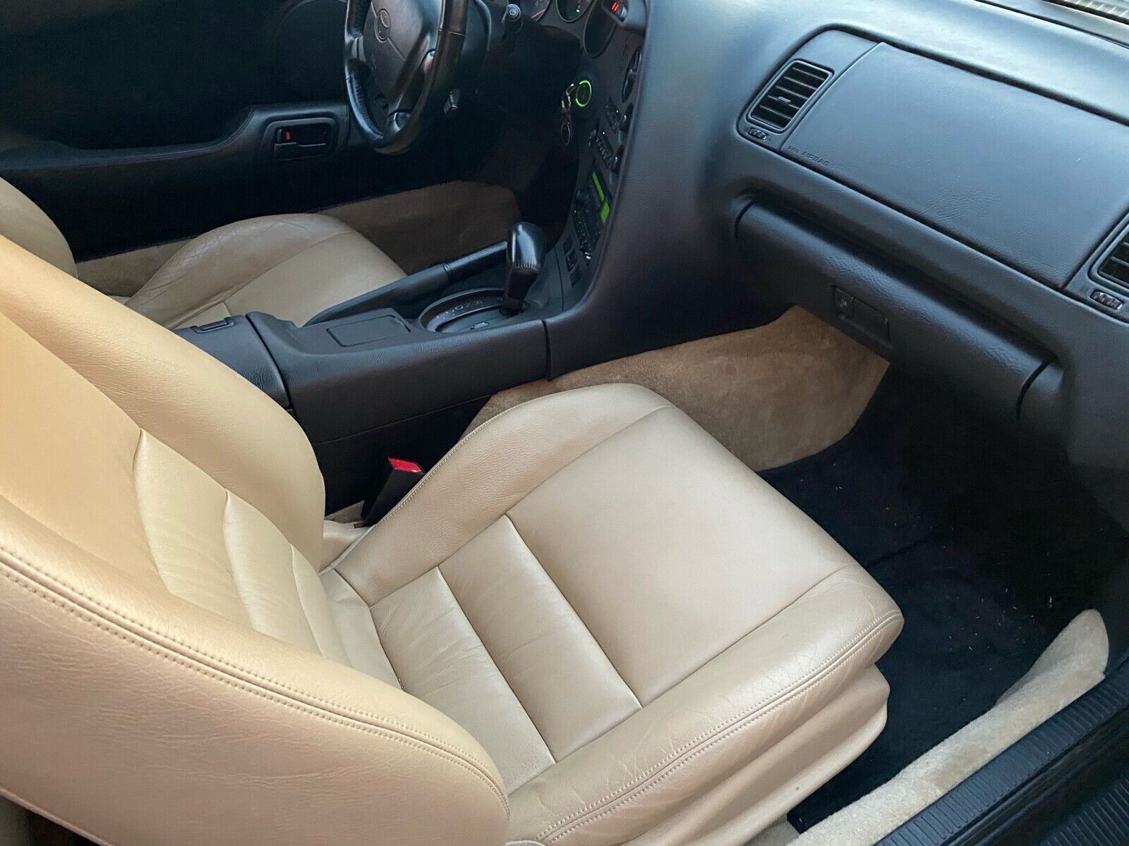 Toyota-Supra-1996-Coupe-10