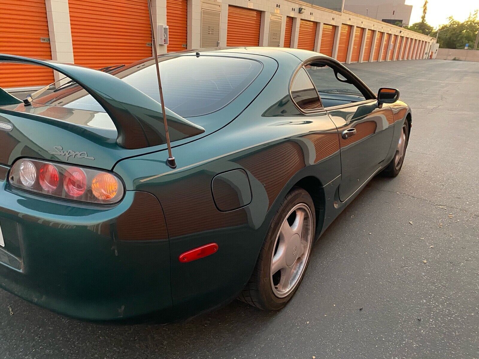 Toyota-Supra-1996-Coupe-5