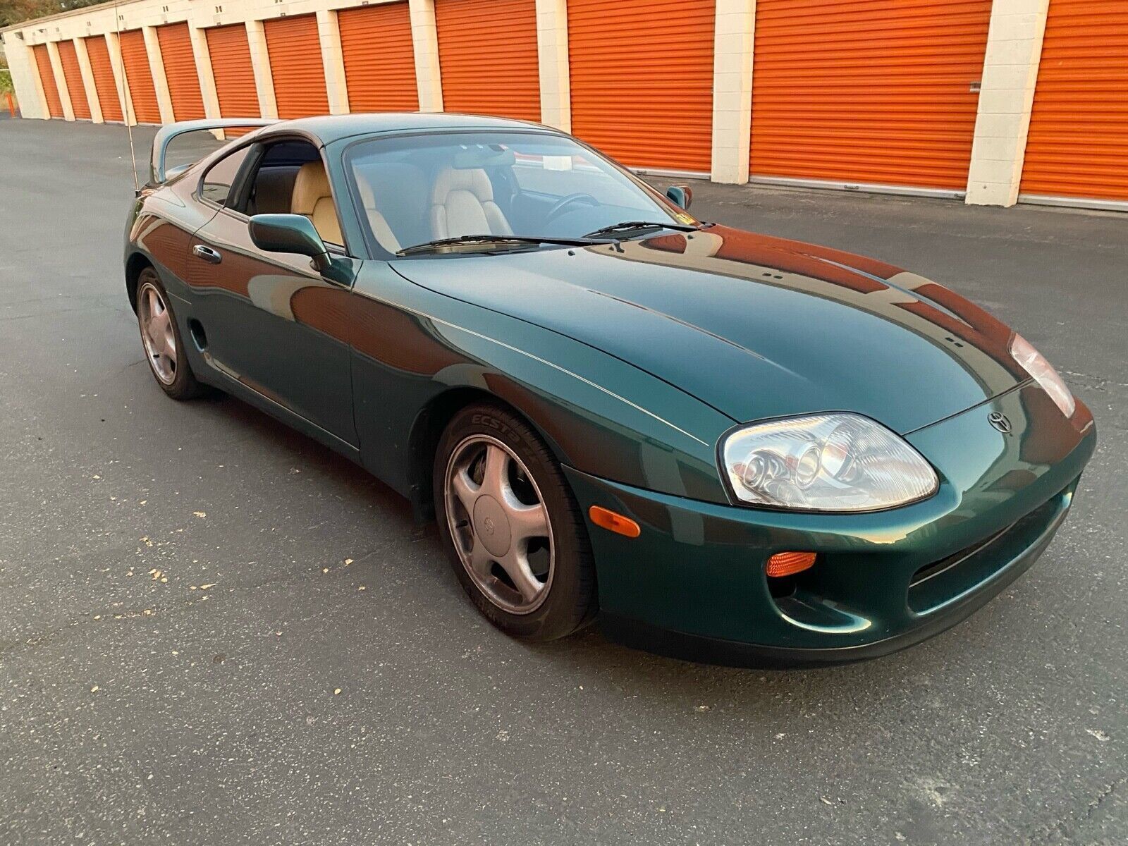 Toyota-Supra-1996-Coupe-7