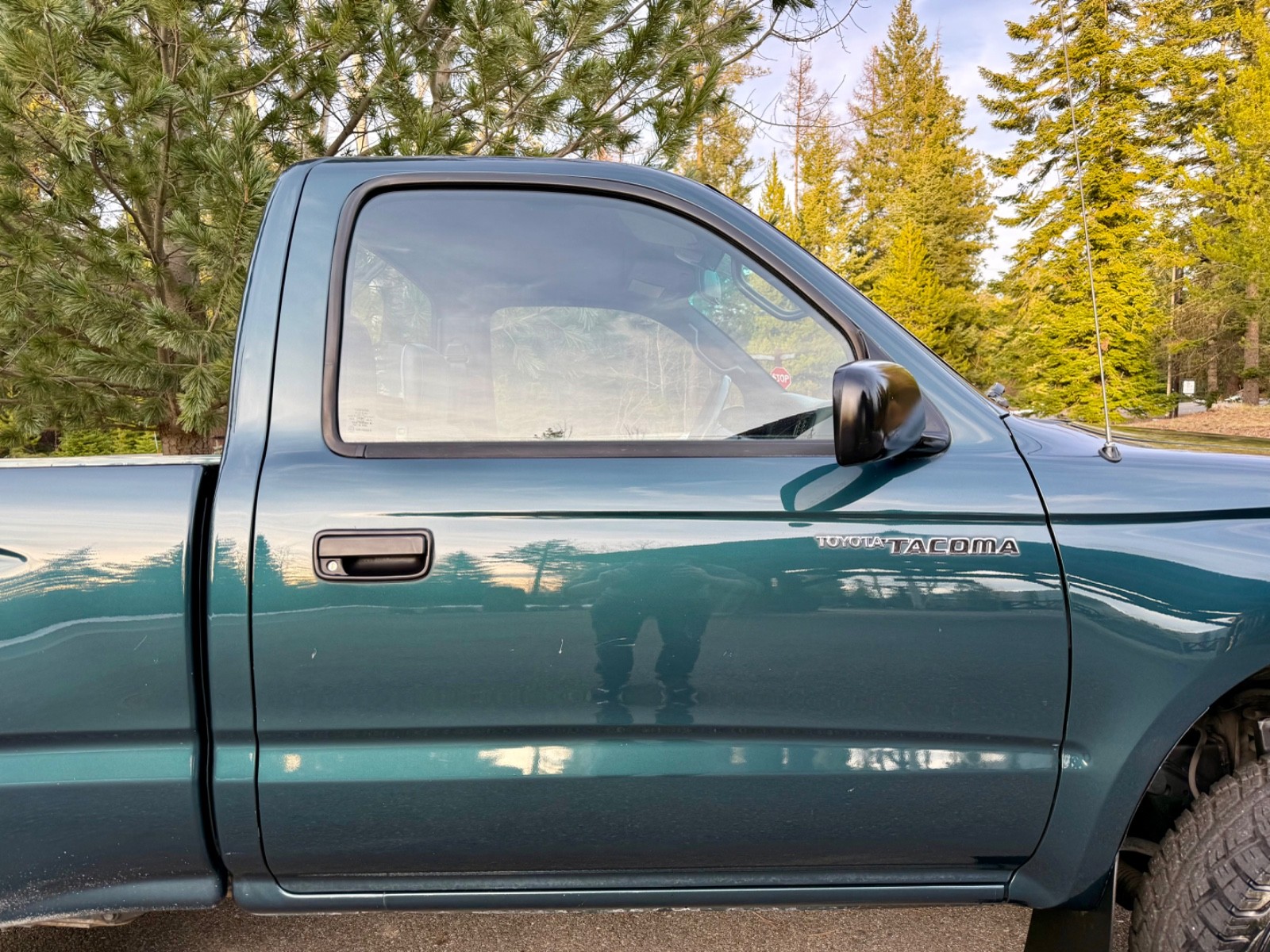 Toyota-Tacoma-1996-Standard-Cab-Pickup-13