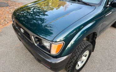 Toyota-Tacoma-1996-Standard-Cab-Pickup-16