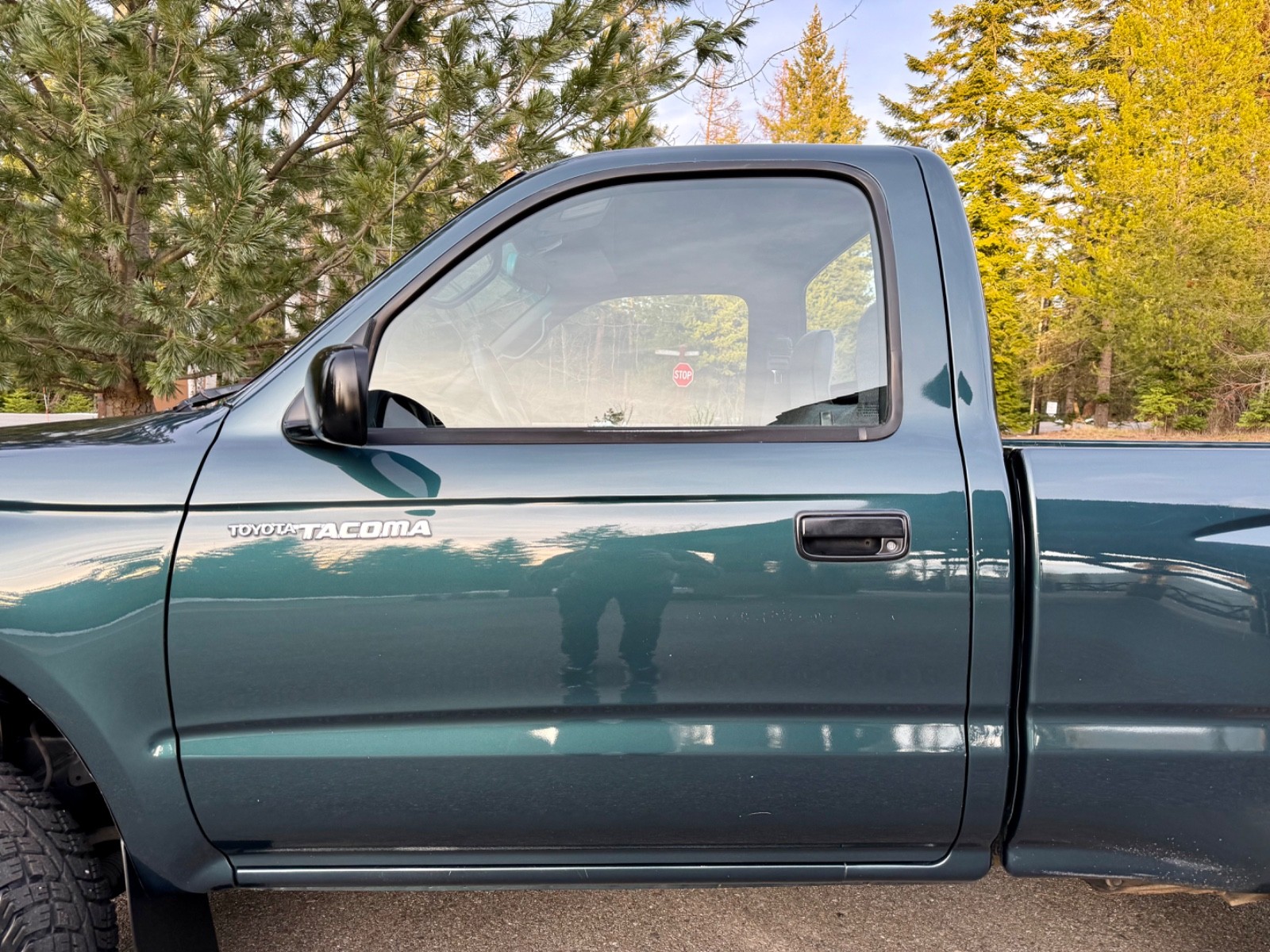 Toyota-Tacoma-1996-Standard-Cab-Pickup-21