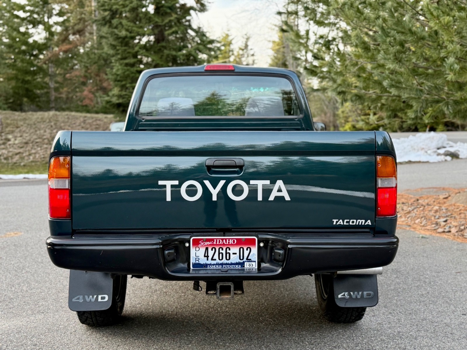Toyota-Tacoma-1996-Standard-Cab-Pickup-23