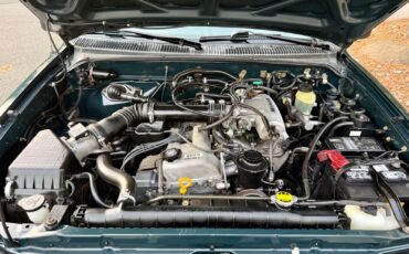 Toyota-Tacoma-1996-Standard-Cab-Pickup-36