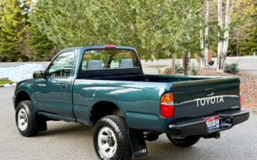 Toyota-Tacoma-1996-Standard-Cab-Pickup-5