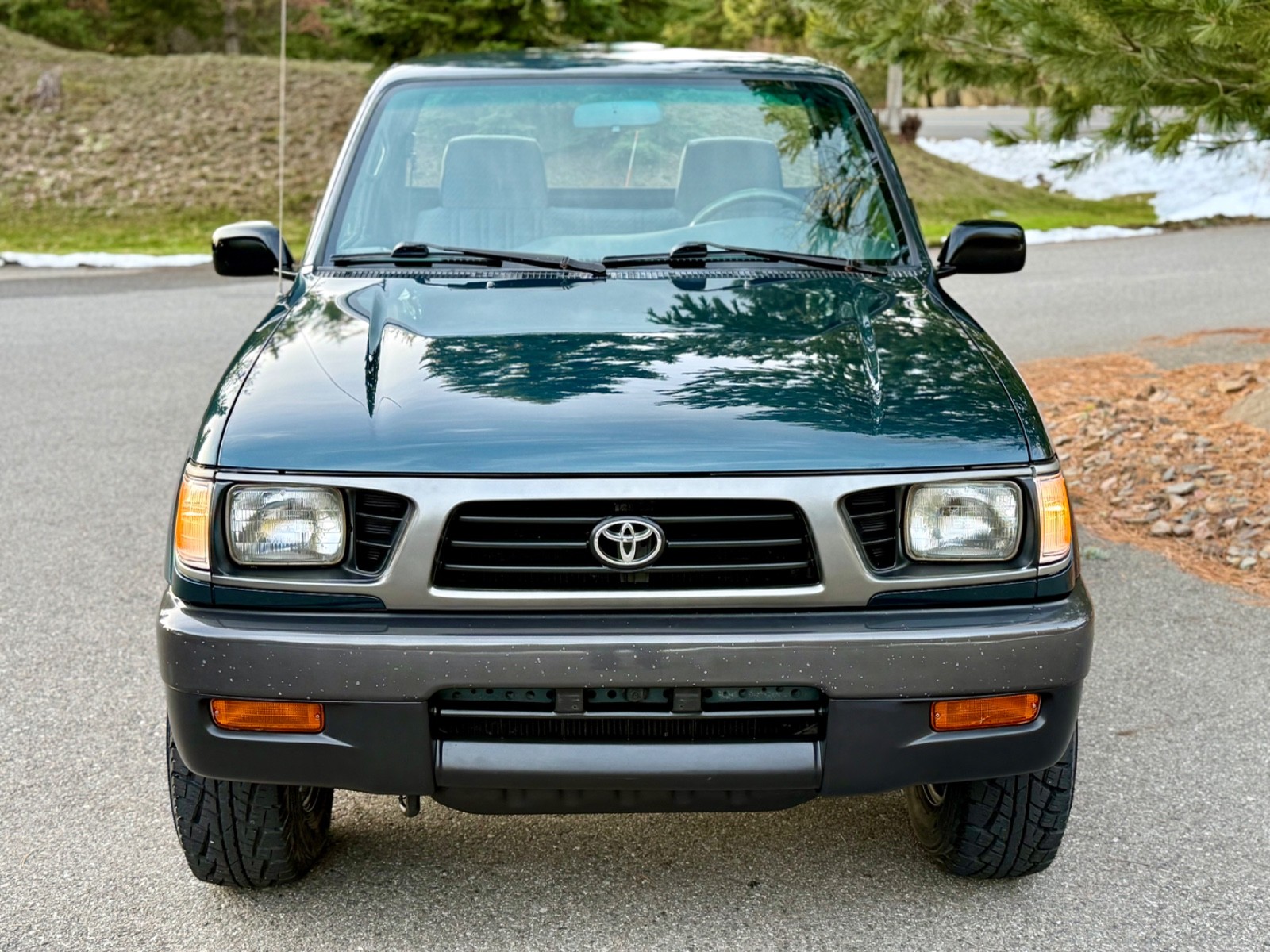 Toyota-Tacoma-1996-Standard-Cab-Pickup-6