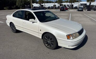 Toyota-avalon-1996-white