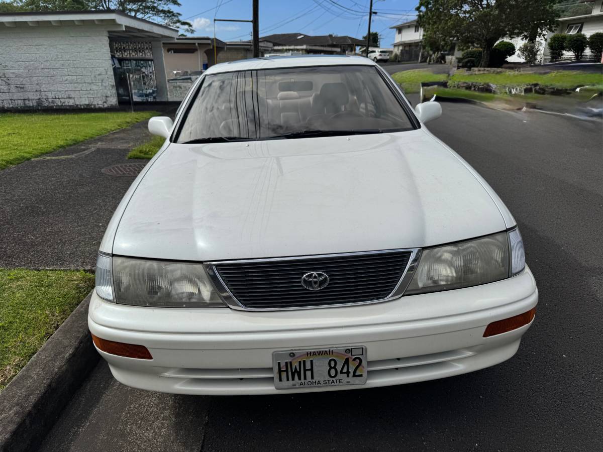 Toyota-avalon-xls-1995-white-1