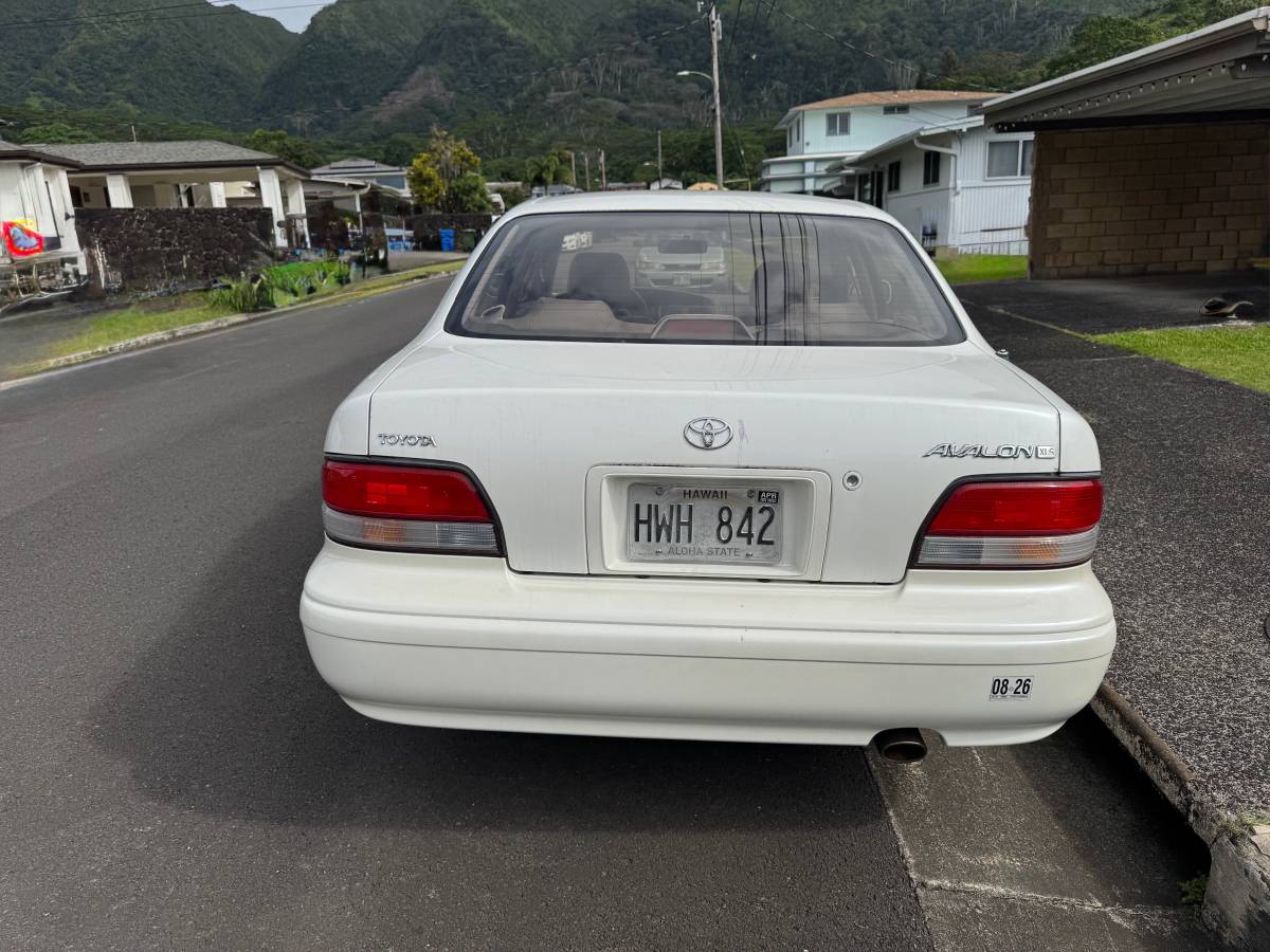 Toyota-avalon-xls-1995-white-3