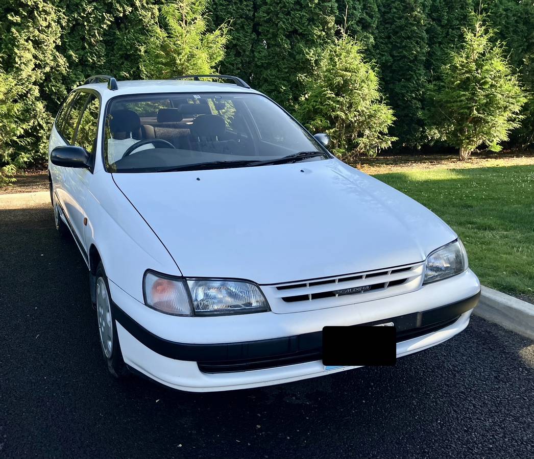 Toyota-caldina-1995-white-2