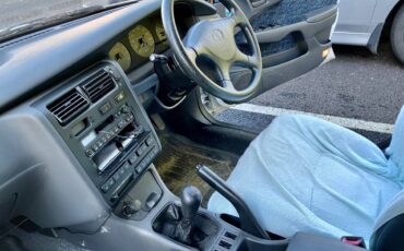 Toyota-caldina-1995-white-3