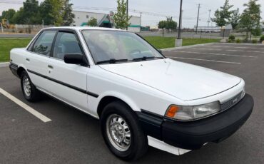Toyota-camry-1987