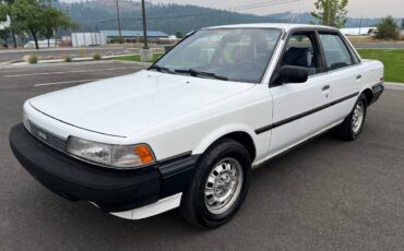 Toyota-camry-1987-6