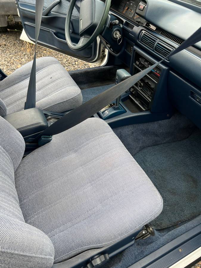 Toyota-camry-1987-7