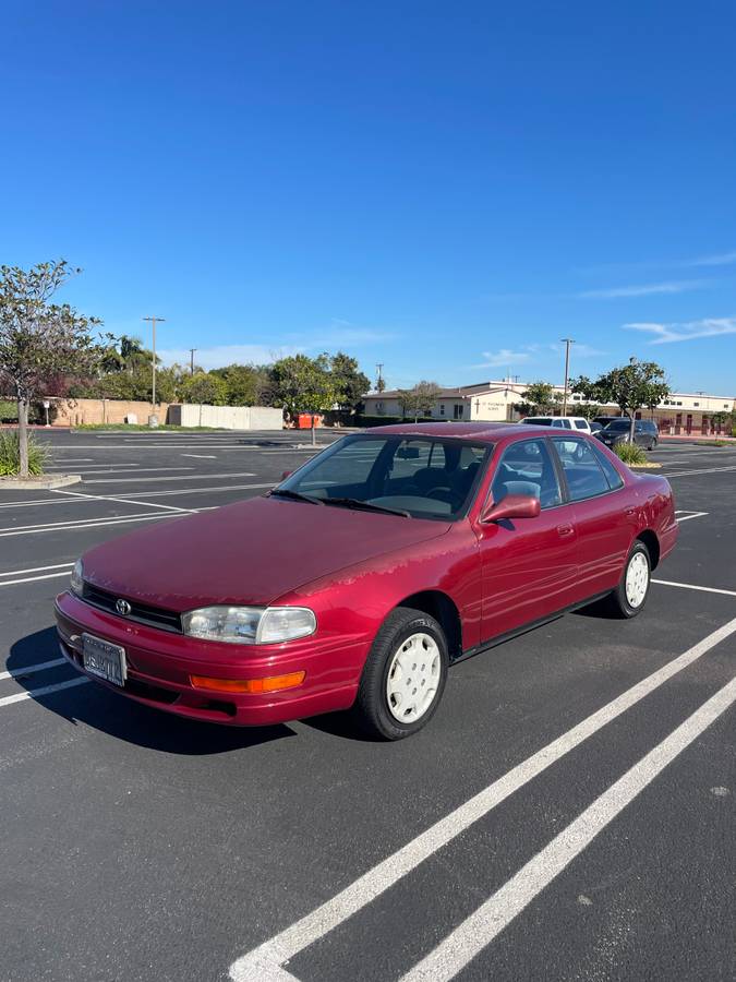 Toyota-camry-le-1993-red-14