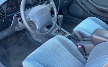 Toyota-camry-le-1993-red-15