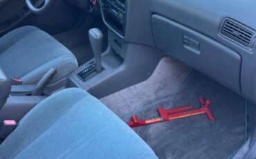 Toyota-camry-le-1993-red-4