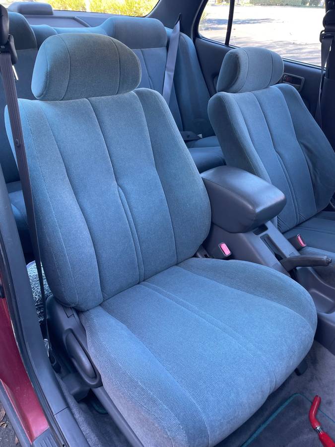 Toyota-camry-le-1993-red-5