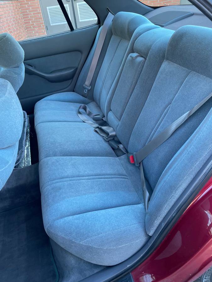 Toyota-camry-le-1993-red-6