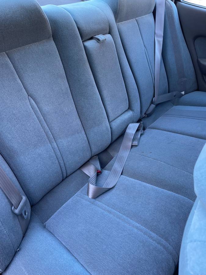 Toyota-camry-le-1993-red-7