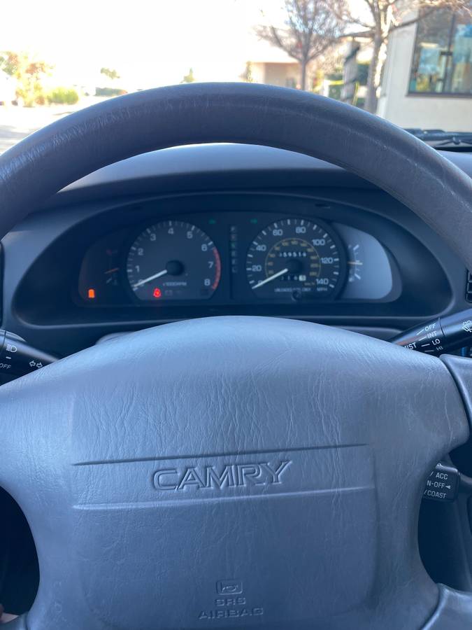 Toyota-camry-le-1993-red-9