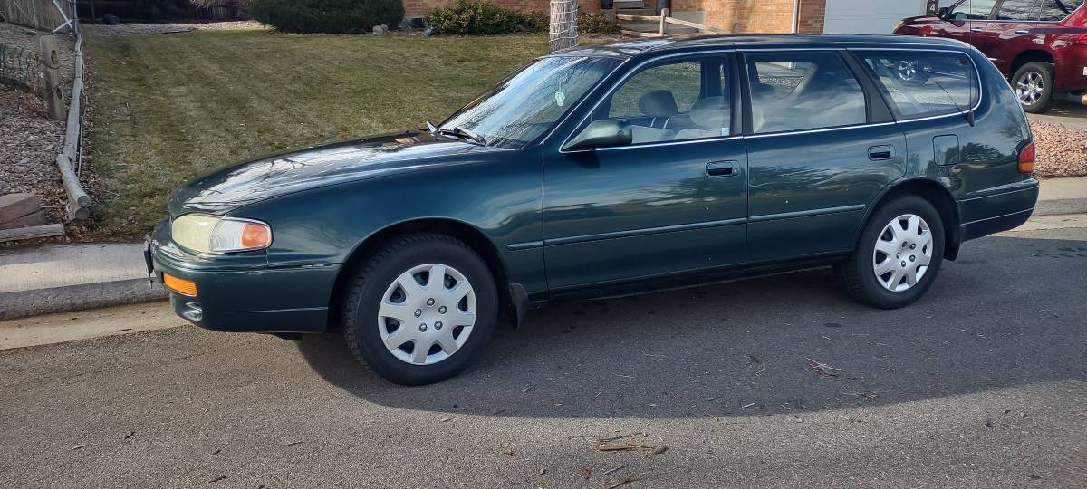 Toyota-camry-v6-le-1996-green-2