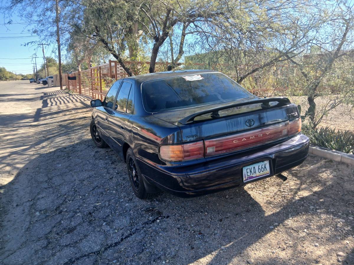 Toyota-camry-xle-1993-blue-1