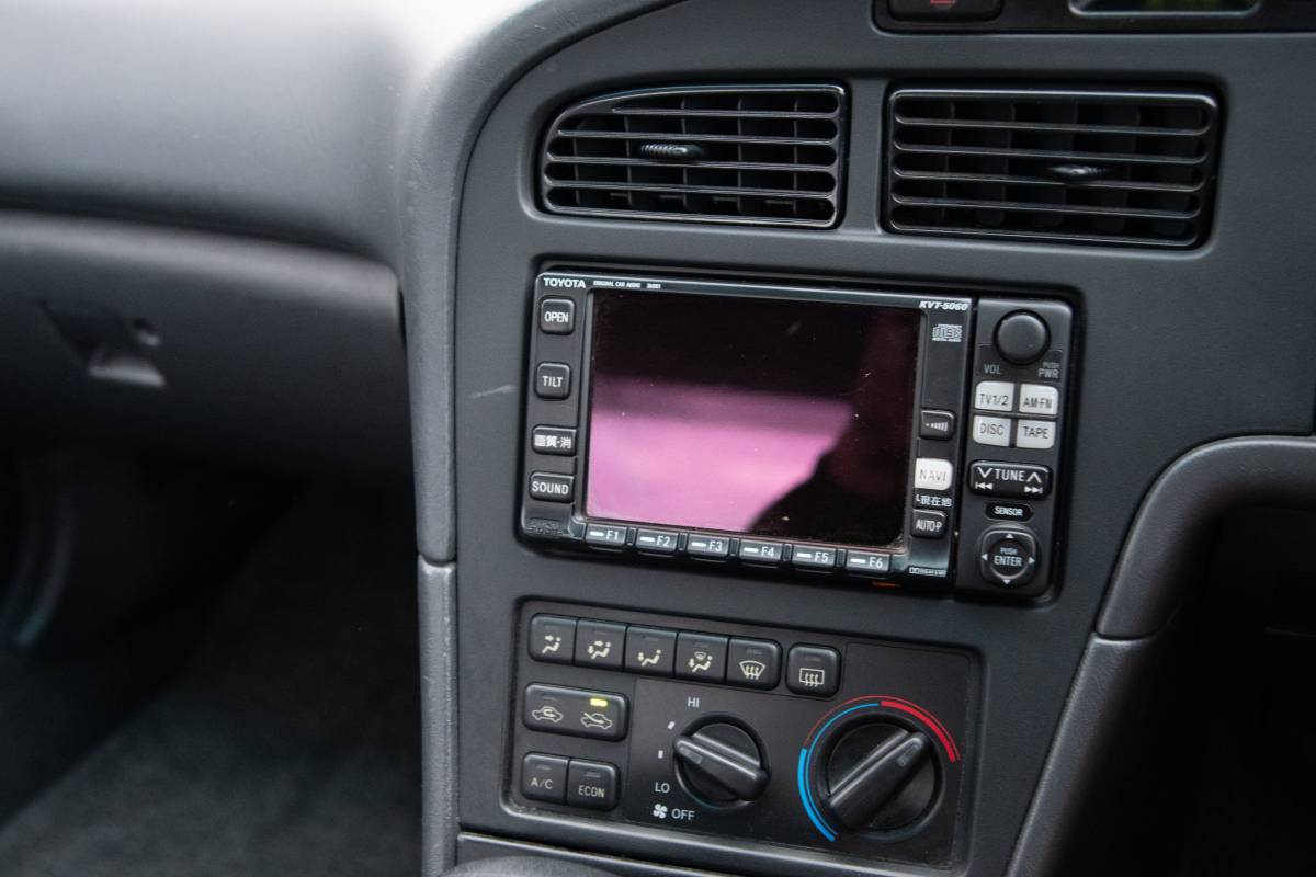 Toyota-carina-1996-11