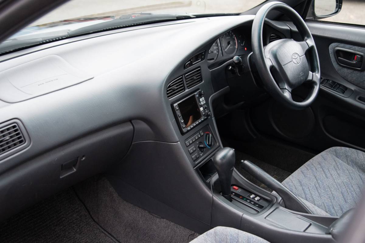 Toyota-carina-1996-2