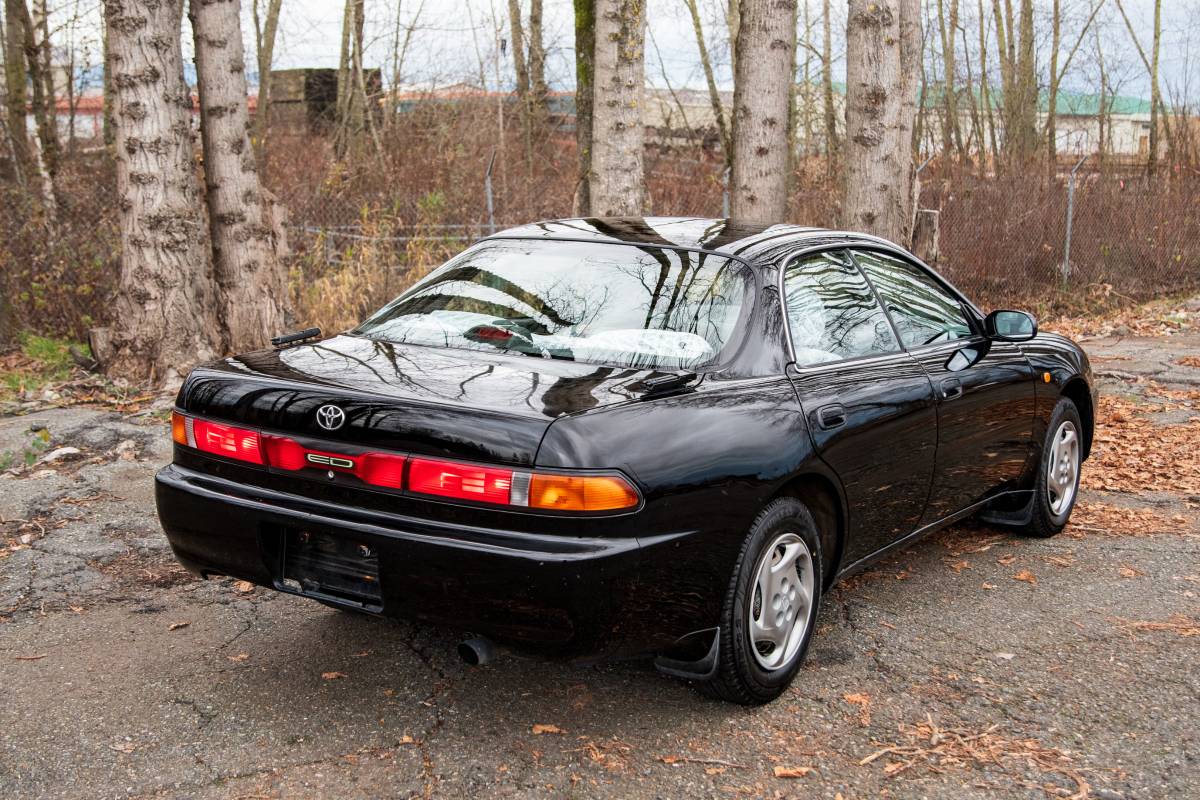 Toyota-carina-1996-5