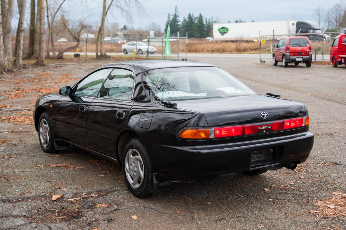 Toyota-carina-1996-7