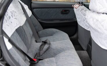 Toyota-carina-1996-9