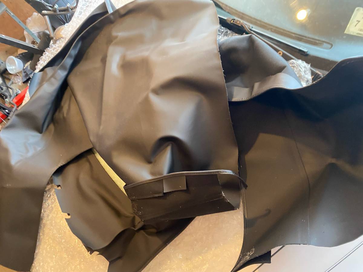 Toyota-celica-gt-convertible-1996-white-11