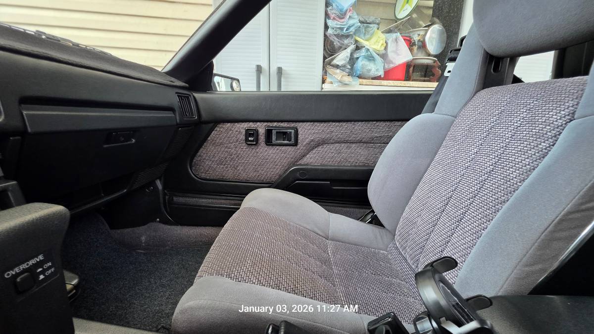 Toyota-celica-gt-s-1985-red-13